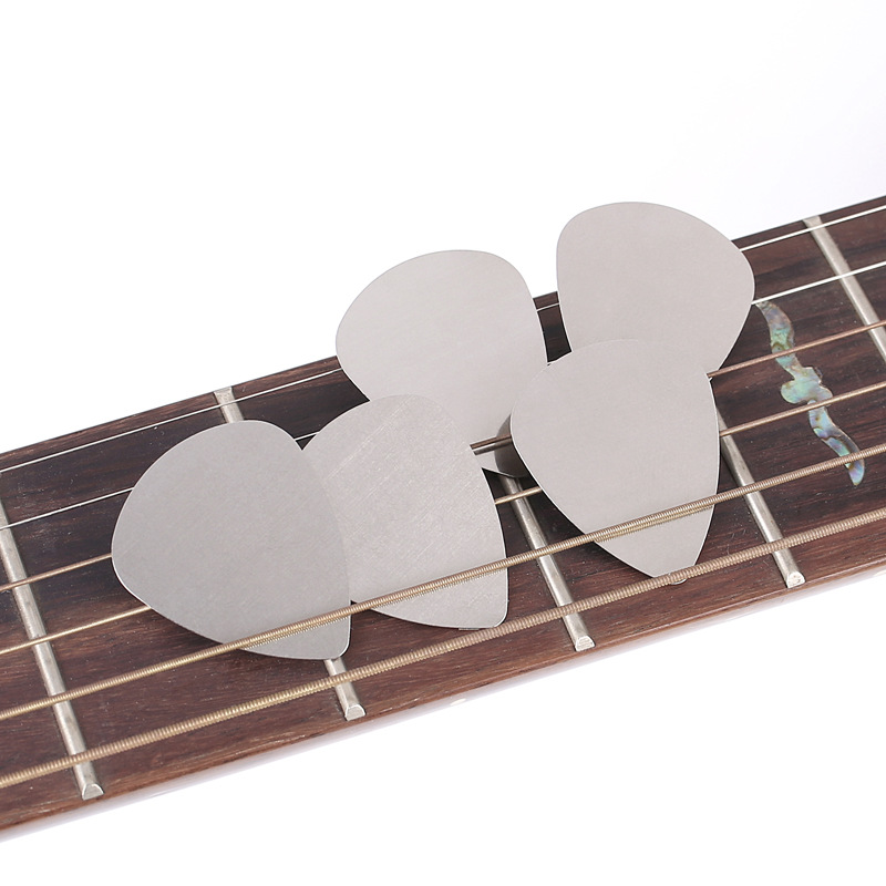 Electric Guitar Pick Pack - แพ็ค 10 ชิ้น ปิ๊กกีตาร์โลหะสแตนเลสเพื่อเสียงที่สดใสและมีชีวิตชีวา ปิ๊กกีตาร์ขนาด 0.3